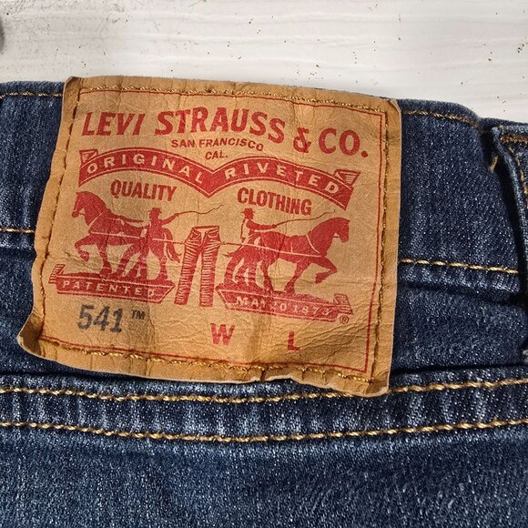Levis 541 Blue Jeans Size 46X34 Men's Straight‎ Leg Relaxed Denim 2016 - Picture 8 of 11